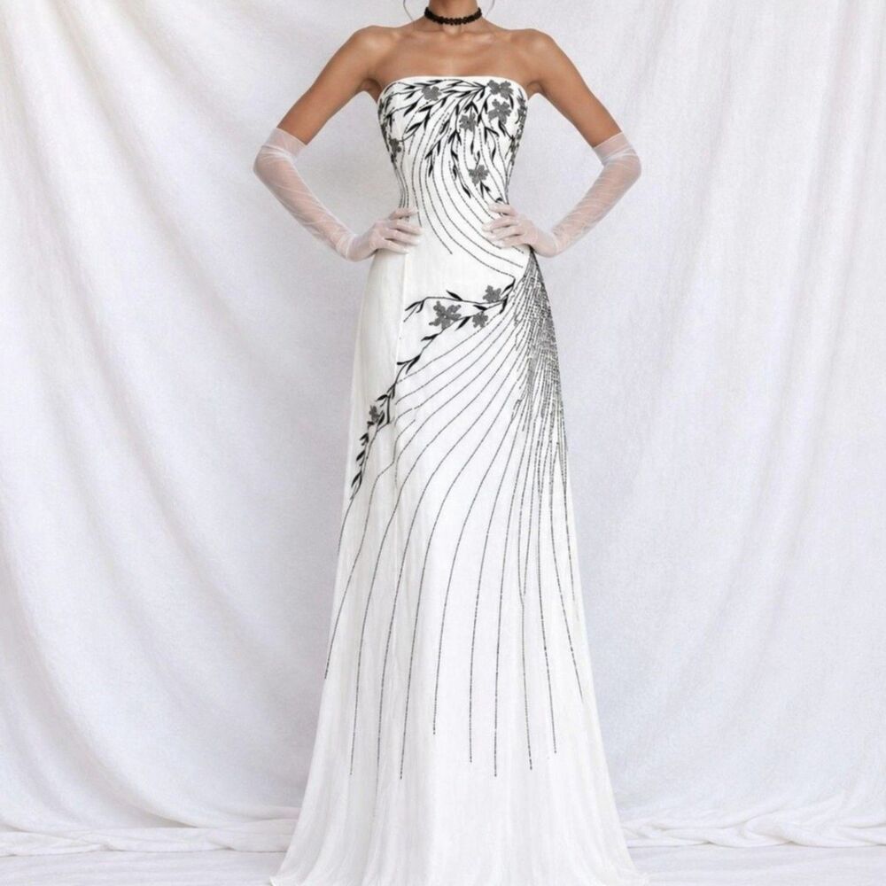 Vintage White Strapless Floral Beaded Silk Fit Flared Maxi Prom Dress Size 6/M